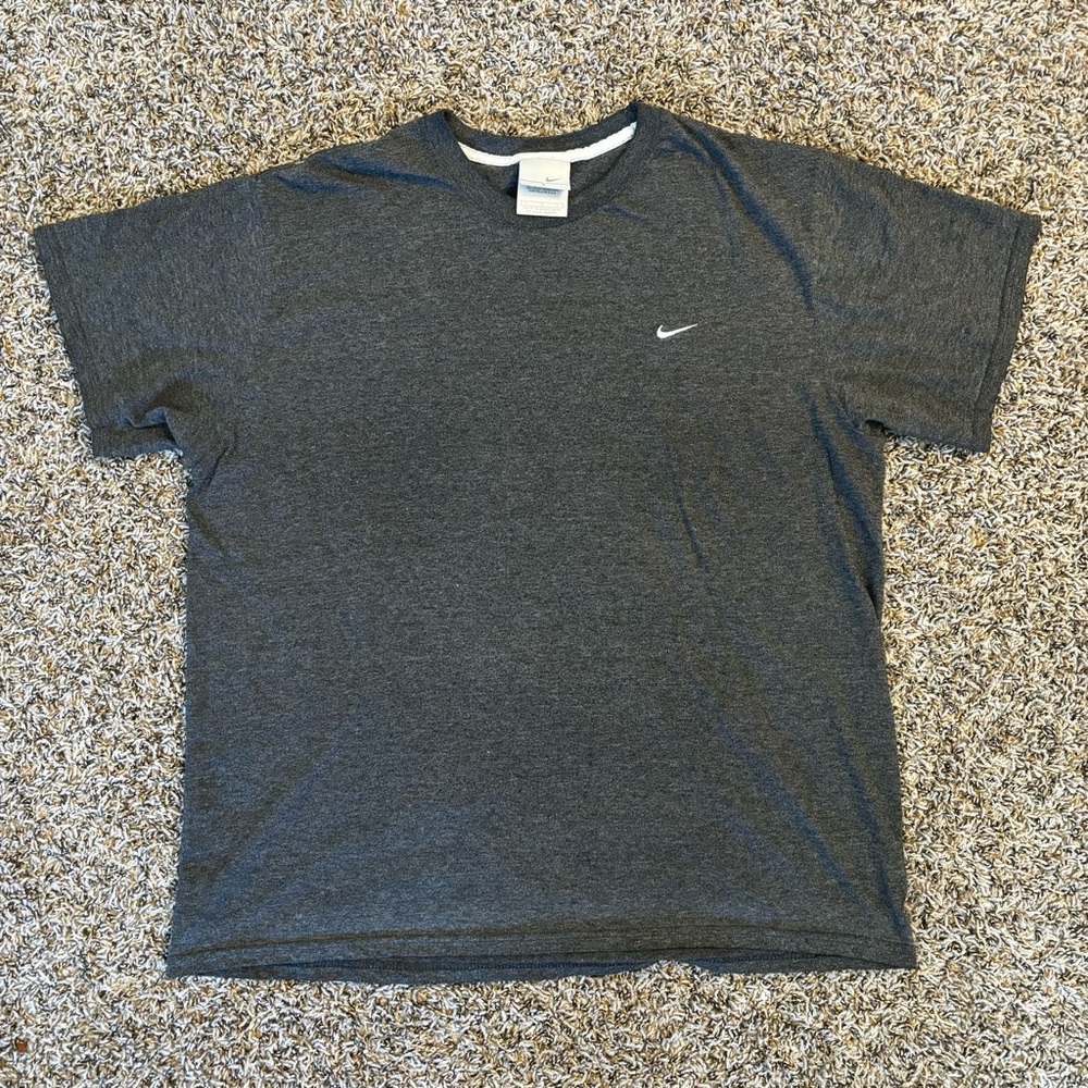Nike Men's Charcoal Short Sleeve Tee